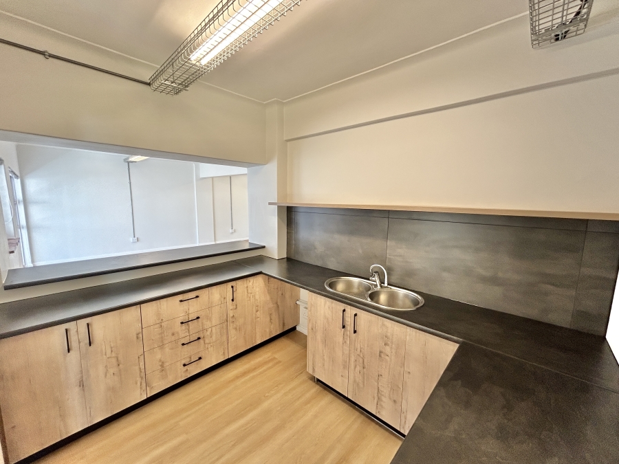 To Let Commercial Property for Rent in Claremont Western Cape